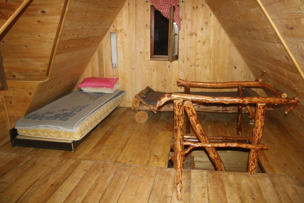 Holiday Park Zelenkovac Podrasnica Екстериор снимка
